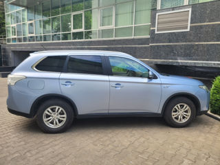 Mitsubishi Outlander foto 8