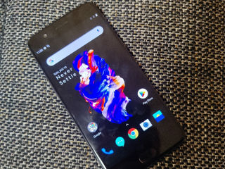 Vând Oneplus5