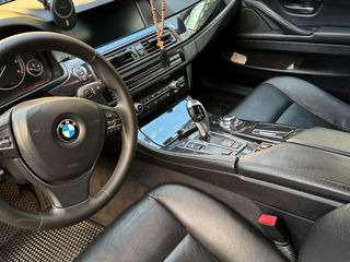 BMW 5 Series foto 3