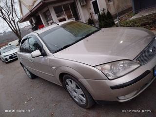 Ford Mondeo foto 2