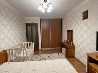 Apartament cu 3 camere, 95 m², Telecentru, Chișinău foto 2