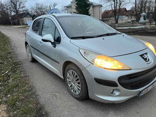 Peugeot 207 фото 2