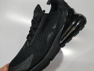 air 270 full black