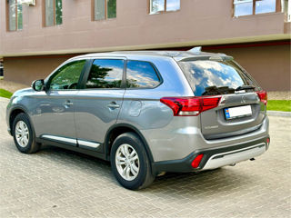 Mitsubishi Outlander foto 4