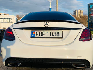 Mercedes C-Class foto 10