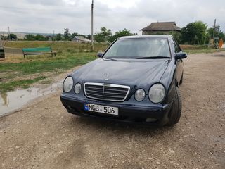 Mercedes E Class foto 3