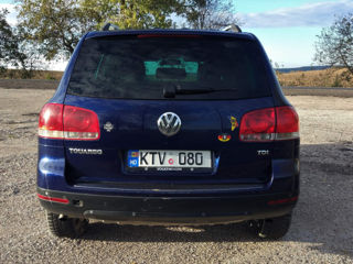 Volkswagen Touareg foto 6