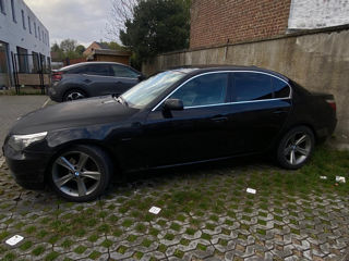 BMW 5 Series foto 4