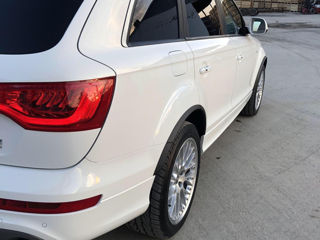 Audi Q7 foto 8