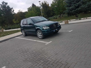 Mercedes M-Class foto 3