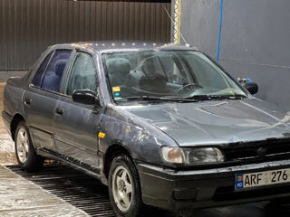 Nissan Sunny foto 3