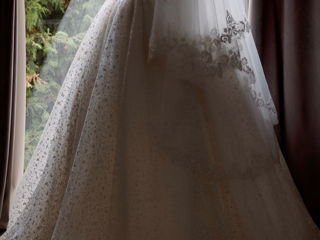 Rochie de mireasă strălucitoare cu perle + voal și jupon (necununata) foto 5