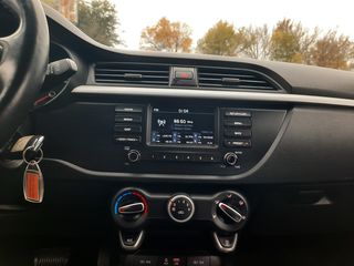 KIA Rio X-Line foto 15