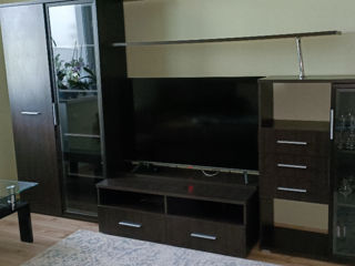 Mobila pentru living cu masa din sticla foto 0