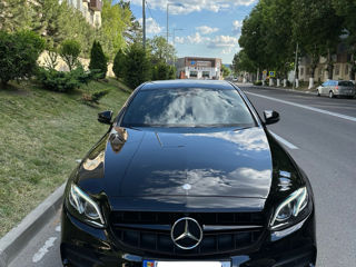 Mercedes E-Class foto 3