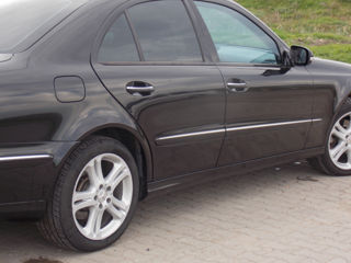 Mercedes E-Class foto 9