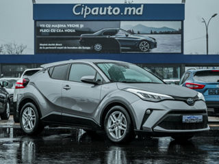 Toyota C-HR foto 2