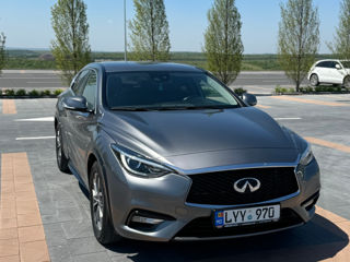 Infiniti QX30 фото 3