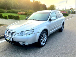 Subaru Outback foto 2