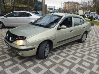 Renault Megane foto 3