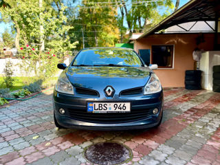 Renault Clio foto 2