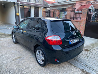 Toyota Auris foto 4