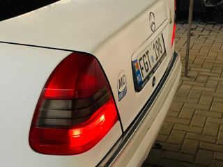 Mercedes C-Class foto 5