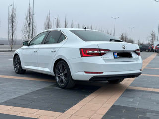 Skoda Superb foto 9