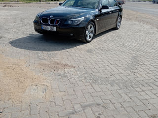 BMW 5 Series foto 2