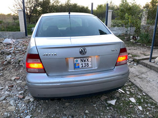 Volkswagen Jetta foto 5