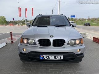 BMW X5 foto 1