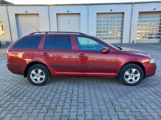 Skoda Octavia foto 2