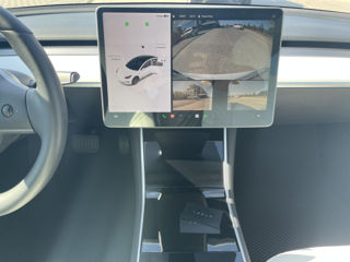 Tesla Model 3 foto 7