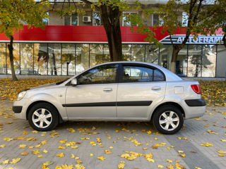 KIA Rio foto 3