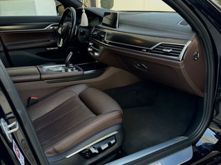 BMW 7 Series foto 5