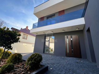 Vânzare casă Hi-tech, 180 mp, 415000 €
