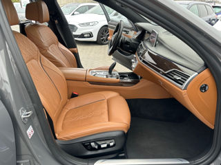 BMW 7 Series foto 17