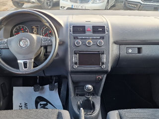 Volkswagen Touran foto 5