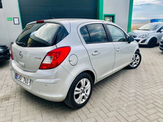 Opel Corsa foto 4