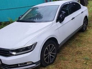 Volkswagen Passat foto 3