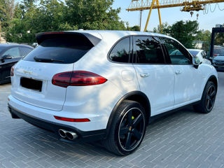 Porsche Cayenne foto 4