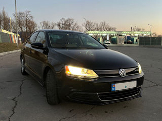 Volkswagen Jetta foto 2