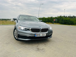 BMW 5 Series foto 0