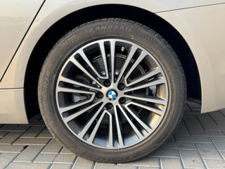 BMW 5 Series foto 12