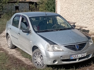 Dacia Logan foto 1