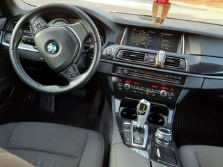 BMW 5 Series foto 7