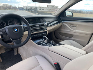 BMW 5 Series foto 6