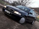 Audi A4 foto 1