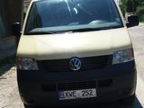 Volkswagen T5 foto 1