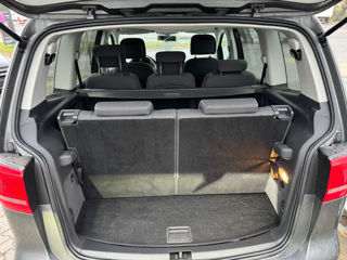 Volkswagen Touran foto 18